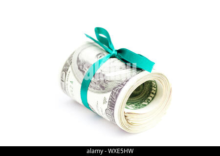 Di dollari arrotolato in un tubo legate con nastro isolato su bianco Foto Stock