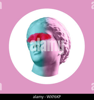 Moderna arte concettuale poster con antica statua di busto di Venere. Collage di arte contemporanea. Foto Stock
