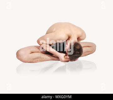 Il guru a praticare yoga in posizione Foto Stock