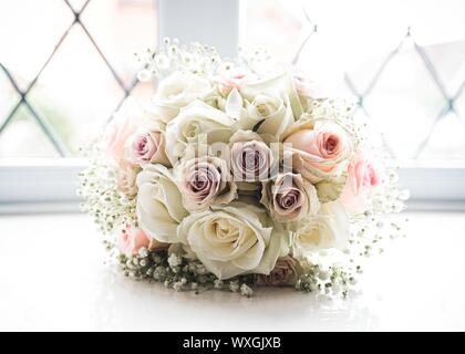 Mazzi di fiori per matrimonio & Fiori Foto Stock