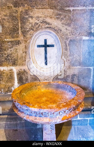 L'interno della Cattedrale di Siviglia, Spin, presenta un ampio assortimento di status religioso e simboli religiosi. Foto Stock