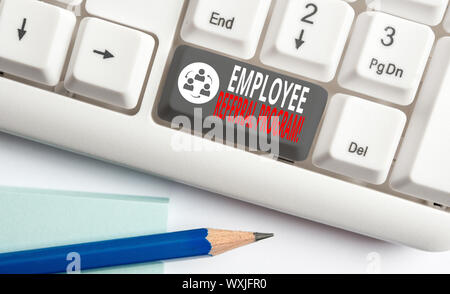 La grafia la scrittura di testo Employee Referral Program. Foto concettuale di reclutamento interno metodo impiegato da organizzazioni White tastiera PC con rilevare Foto Stock