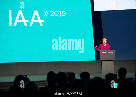 Francoforte, Deutschland. Xii Sep, 2019. Il cancelliere Angela Merkel, nel suo discorso di apertura del Salone internazionale IAA 2019 a Francoforte, su 12.09.2019. | Utilizzo di credito in tutto il mondo: dpa/Alamy Live News Foto Stock