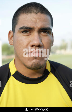 Giovane serio Foto Stock