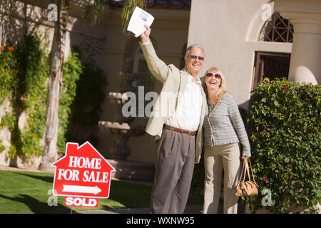 Felice nuovi proprietari di casa Foto Stock