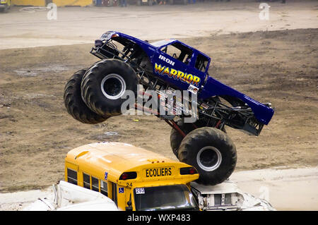 Monster truck evento presso lo Stadio Olimpico di Montreal Aprile 22, 2006 Foto Stock