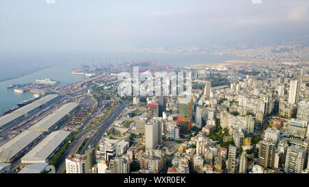 In generale la città di Beirut e vista della porta prese con antenna fuco ,Beirut Libano Foto Stock