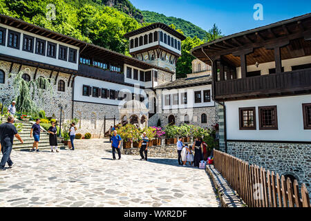 Rostusha, Nord Macedonia - Luglio 27, 2019. Area del monastero Bigorski in estate Foto Stock