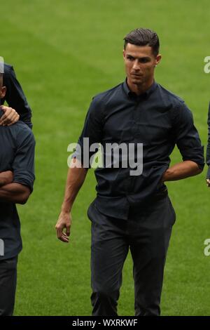 Madrid, Spagna. Xvii Sep, 2019. Madrid, Spagna; 17/09/2019.- Crstiano Ronaldo Juventus giocatore al passo prima partita di calcio 1 Champions League a Wanda Metropolitano stadium domani 18/09/2019 a Madrid. Credito: Juan Carlos Rojas/Picture Alliance | in tutto il mondo di utilizzo/dpa/Alamy Live News Foto Stock