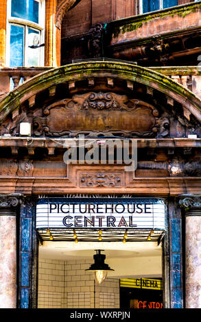 Esterno della Picturehouse cinema centrale in Shaftesbury Avenue, Piccadilly Circus, London, Regno Unito Foto Stock