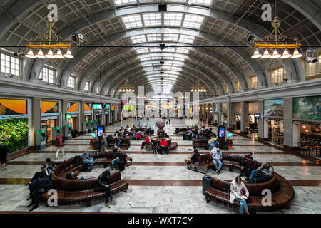 Stoccolma, Svezia. Settembre 2019. Una vista dell'interno della stazione ferroviaria centrale Foto Stock