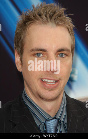 Dax Shepard presso il Los Angeles Premiere di 'Zathura: un'avventura spaziale" tenutasi presso il Mann Village Theatre di Westwood, CA. La manifestazione si è svolta domenica 6 novembre 2005. Foto di: SBM / PictureLux - Riferimento File # 33864-3822SBMPLX Foto Stock