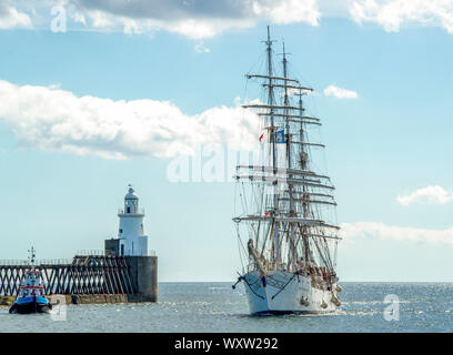 Tall Ship Christian Radich arrivando a Blyth, Northumberland, 2016 Foto Stock