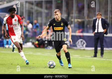 Milano, Italia. Xvii Settembre 2019. Champions League 2019-20 Gruppo F. FC Internazionale vs SK Slavia Praha. Nicolo' Barella di FC Internazionale. Foto Stock