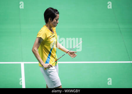 Hong Kong badminton player Cheung Ngan Yi compete contro il giapponese professional badminton player Aya Ohori al primo turno delle donne single di Victor China Open 2019, nella città di Changzhou, est cinese della provincia di Jiangsu, 18 settembre 2019. Hong Kong badminton player Cheung Ngan Yi ha sconfitto il giapponese professional badminton player Aya Ohori con da 0 a 2 in corrispondenza del primo round di donna single di Victor China Open 2019, nella città di Changzhou, est cinese della provincia di Jiangsu, 18 settembre 2019. Foto Stock