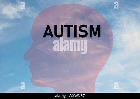 Il rendering di illustrazione di autismo titolo sulla testa silhouette, con cielo nuvoloso come sfondo. Foto Stock