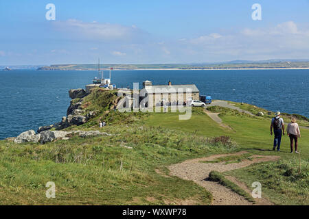 Golva Borthia, la St Ives guardare la stazione e Surf House a St Ives in Cornovaglia. Foto Stock