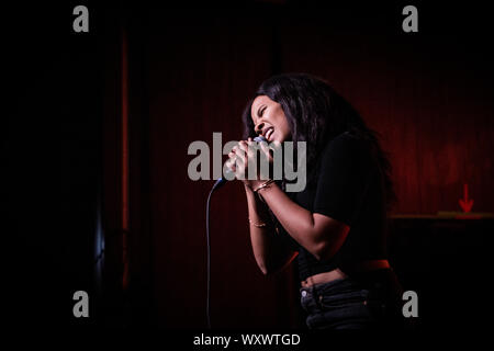 Copenhagen, Danimarca. 14th, settembre 2019. Il cantante e cantautore Baby Rose esegue un concerto dal vivo a VEGA come parte del diario di Fest 2019 a Copenaghen. (Photo credit: Gonzales Photo - Christian Hjorth). Foto Stock