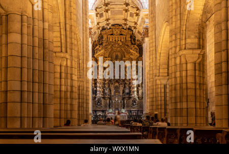 Interno della SE o della cattedrale a Porto, Portogallo Foto Stock