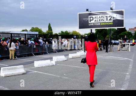 Bruxelles, Belgio. 18 settembre 2019. I sostenitori della Repubblica Democratica del Congo Presidente Felix Tshisekedi raccolte durante una visita a la diaspora congolese come parte della visita ufficiale della Repubblica Democratica del Congo Presidente in Belgio. Credito: ALEXANDROS MICHAILIDIS/Alamy Live News Foto Stock