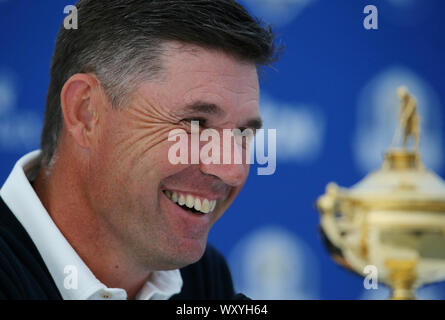 Il Wentworth Golf Club, Virginia Water, UK. Xviii Sep, 2019. Padraig Harrington parla di media in una coppa Ryder conferenza stampa durante il Pro Am al BMW PGA Championship. Solo uso editoriale. Credito: Paolo Terry/Alamy. Credito: Paolo Terry foto/Alamy Live News Foto Stock