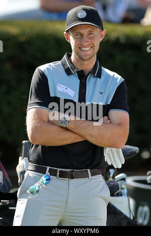 WENTWORTH, Inghilterra settembre 18th Inghilterra cricket capitano Joe Root durante il BMW PGA Championship Pro Am di Wentworth Club di Virginia Water mercoledì 18 settembre 2019. (Credit: Jon Bromley | MI News) solo uso editoriale, è richiesta una licenza per uso commerciale. La fotografia può essere utilizzata solo per il giornale e/o rivista scopi editoriali: Credito MI News & Sport /Alamy Live News Foto Stock